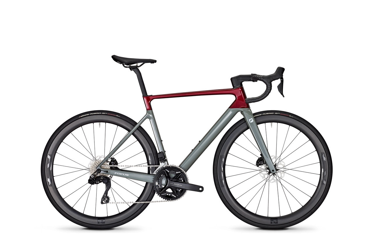 Bicicleta de carretera Focus Izalco Max 8.9